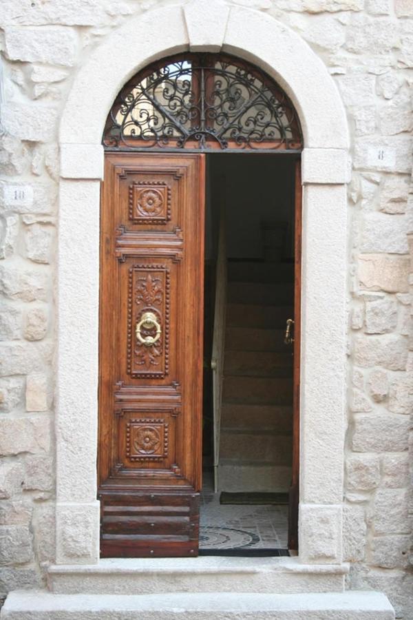 Guest House Le Gemelle Luras Dış mekan fotoğraf