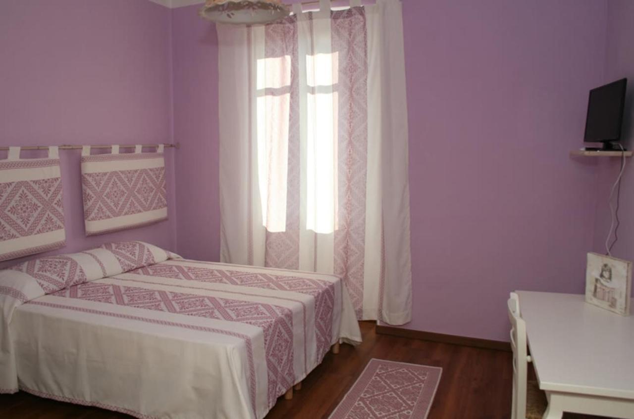 Guest House Le Gemelle Luras Dış mekan fotoğraf